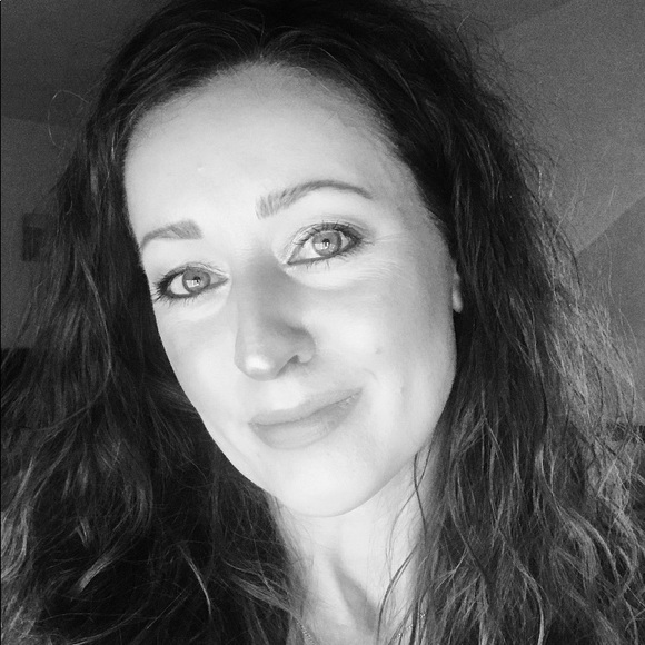 Meet your Posher, Donni - Picture 3 of 3